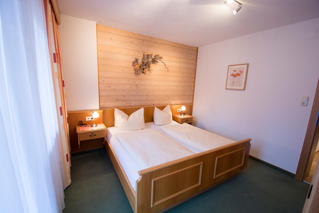 Pension Bartlhof Lermoos Esterno foto