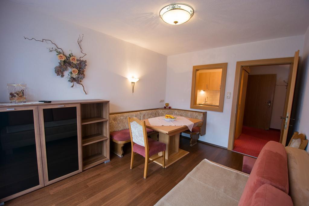 Pension Bartlhof Lermoos Esterno foto